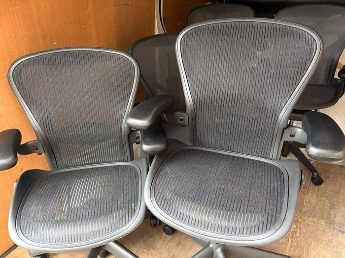 herman miller aeron chairs