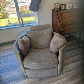 swivel armchairs