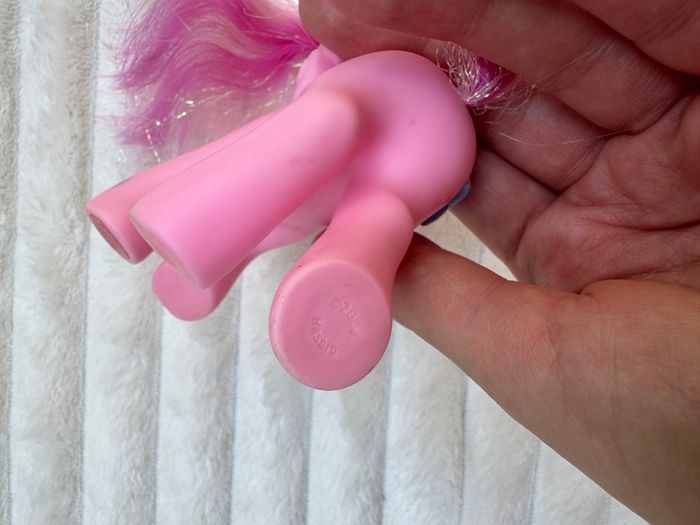 My Little Pony G3 Hidden Treasure Pegasus Pink Glitter Jewel 2004 Dirty Used Please see photos