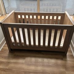 baby cot - Very good condidition