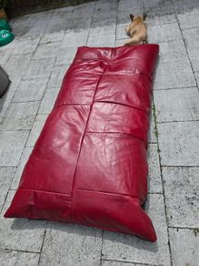 Bean bag giant, real leather.