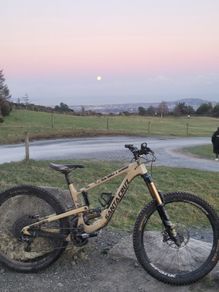 Santa cruz nomad