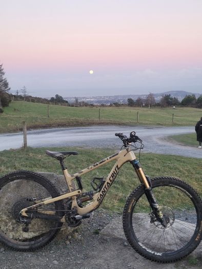 Santa cruz nomad