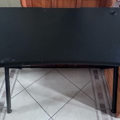 Gaming desk
