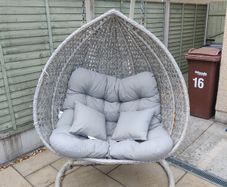 Double Hanging Chair for garden