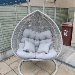 Double Hanging Chair for garden