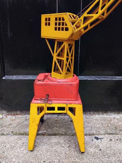 mechanical crane
