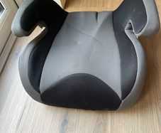 Booster seat (grey/black)