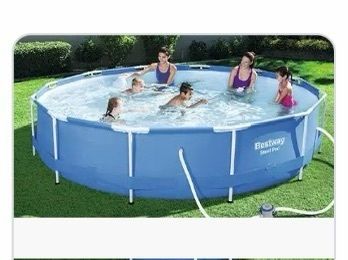 Lawn pool
