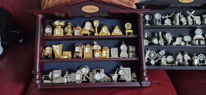 miniature clocks