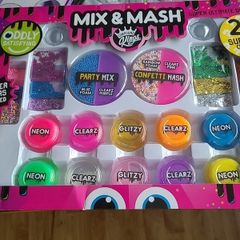 Mix and Mash Super Ultimate Deluxe Slime Kit