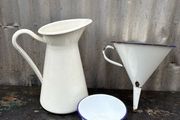 Vintage Enamel ware c1940
