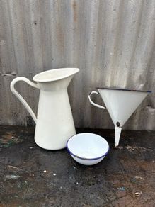 Vintage Enamel ware c1940