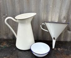 Vintage Enamel ware c1940