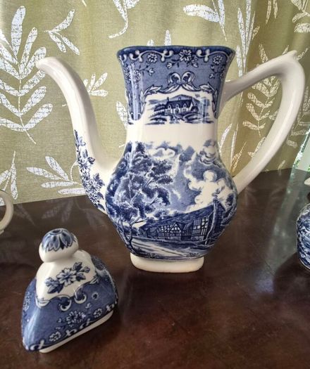 Vintage blue & white coffee pot