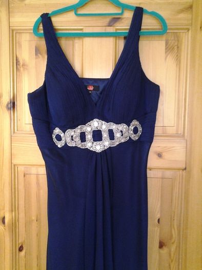 Dress (Debs) make a offer