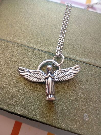 angel 3D design AAA quality with pendant