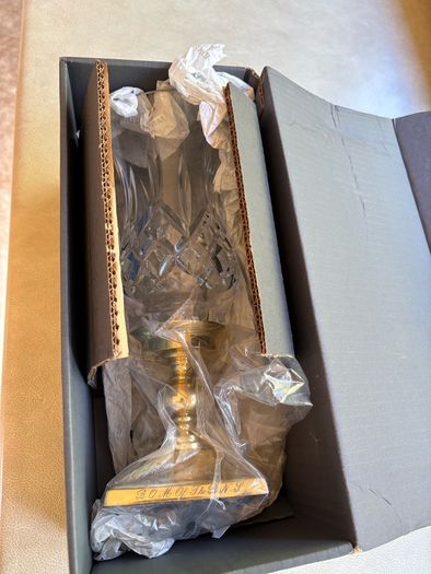 Waterford Crystal Lismore hurricane/candle lamp with a brass/gold-tone pedestal base