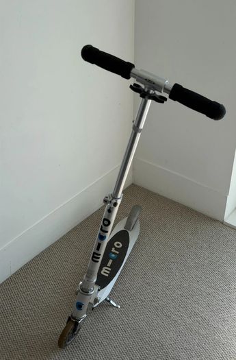 Micro Sprite Scooter - Silver