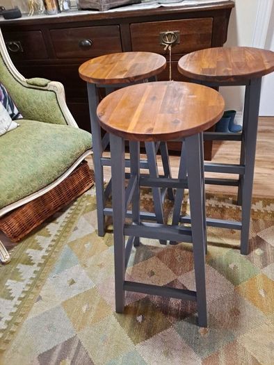 Island/Bar Stools