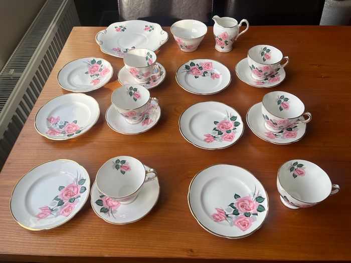 China Tea Sets x 3 - Bundle