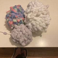 Pom Pom wool
