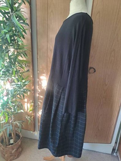 Kokomarina black winter dress with pockets