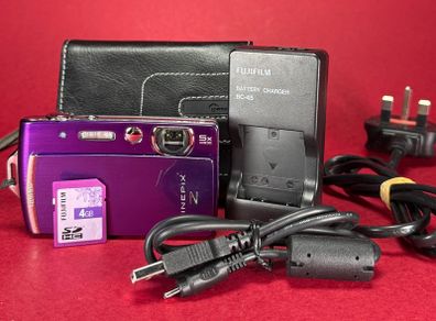 FujiFilm FinePix Z110 Purple 14.0MP 5x Zoom