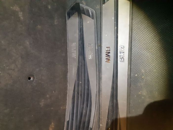 BMW E60 5 Series 2004 Door trims scuff 7034305
