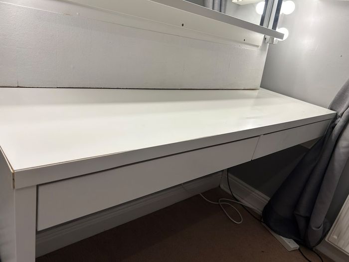 Ikea Micke desk & vanity mirror