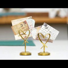 Gold table numbers