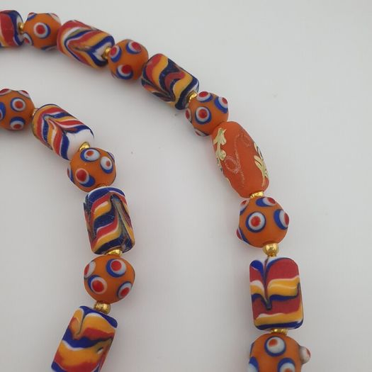 Vintage Venetian Style Skunk Eyes & Feather Desgin Glass Beads Necklace