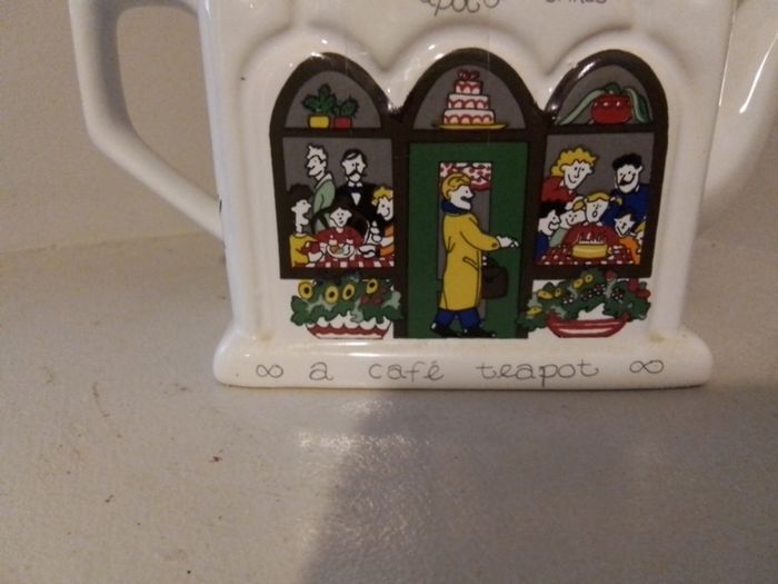 Wade novelty Teapot