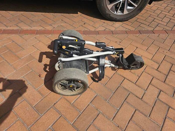 Powakaddy electric golf trolley