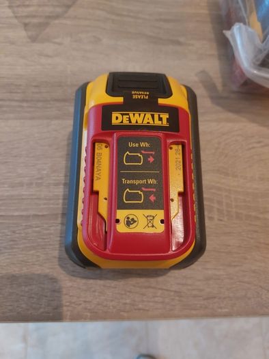 DEwalt. 18V XR Flex Volt 54v /9AH  batteries x 4 . DEwalt DCB/XR LI-ION  Fast Charger plus TSTAK box all are brand new
