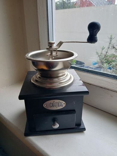 Black Cafetiere Coffee Mill