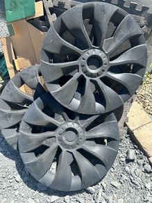 Tesla 18" model 3 turbine wheels