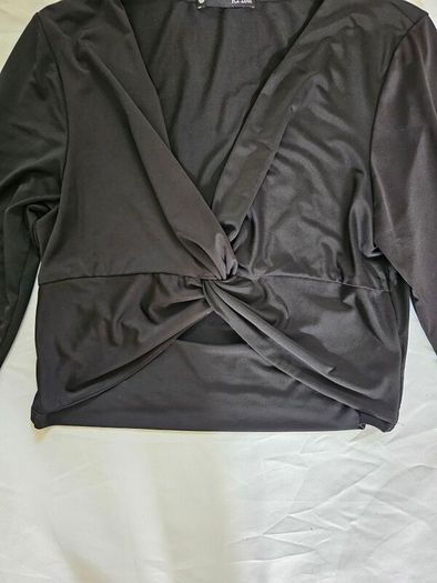 Krisa Revolve Black Cutout Crop Top RRP 85E