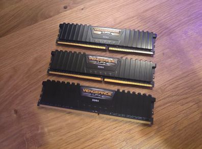 Corsair Vengeance DDR4 3200mhz 8gb Ram Sticks