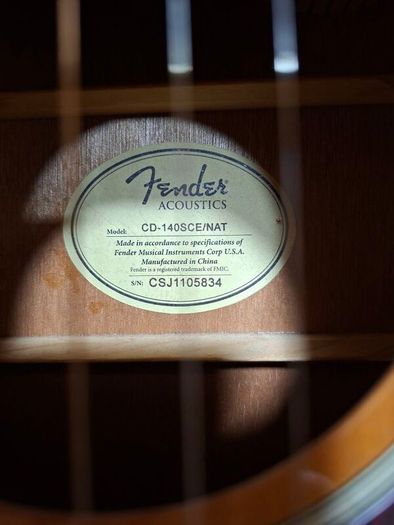 Fender CD-140SCE NAT Electro-Acoustic Guitar + Hard Case in Excellent Condition