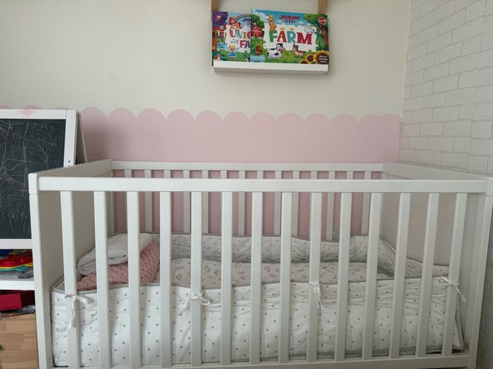 baby cot