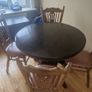 table chairs Image 2