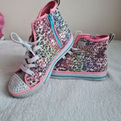 Girls shoes