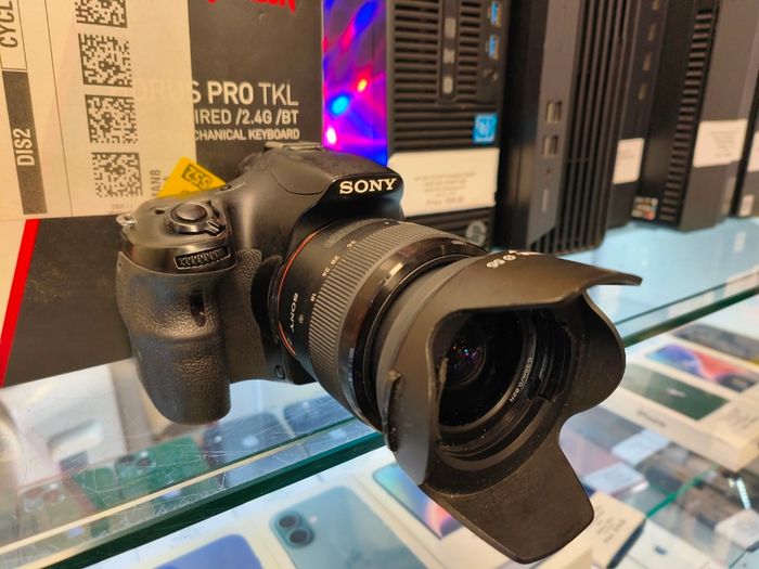Sony Alpha SLT-A58 20.4MP Digital SLR Camera, Comes with the Battery and its Charger