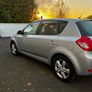 Kia Ceed MK1 hatchback Roofbars La Prealpina Image 2
