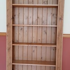 Pine Bookcase. 5 shelves.