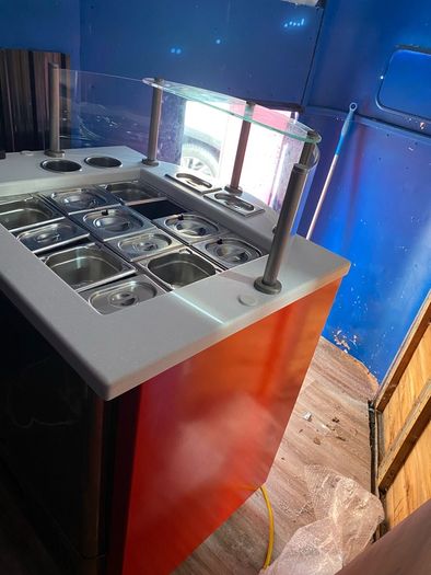 Ice cream toppings unit