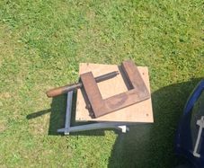 Vintage wood clamp possible to post