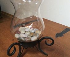 Candle holder & stones