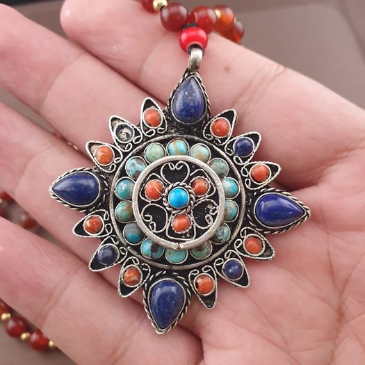 Antique Style Brass & Lapislazuli,Coral,Turqouise Pendant with Carnelian Beads Necklace